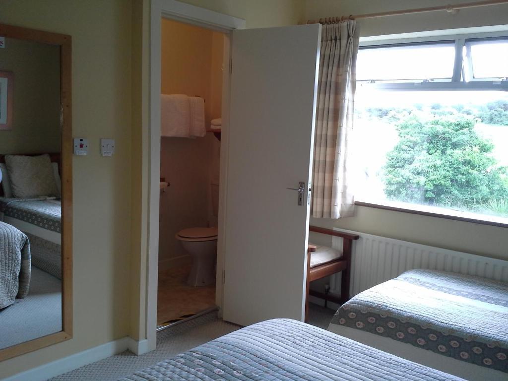 Fern Rock Bed And Breakfast Dromin Quarto foto